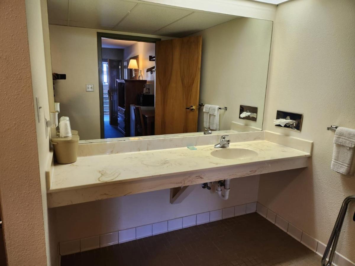 Hot Springs Village Inn Extérieur photo